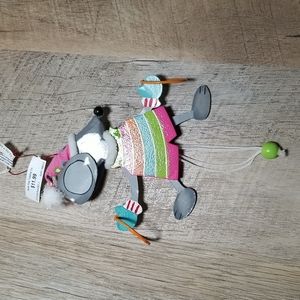 Juggling Mouse Pull String Christmas Ornament BRAND NEW